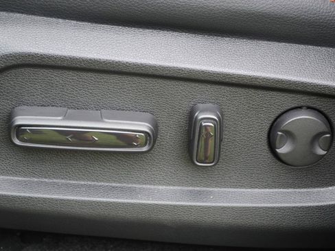 Used 2025 Honda Pilot TrailSport image 26