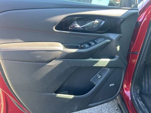 Certified 2023 Chevrolet Traverse RS image 11