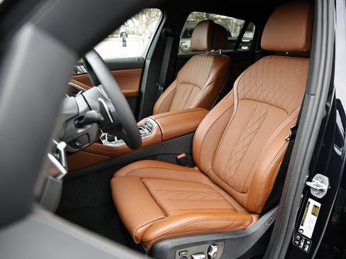 New 2026 BMW X6 xDrive40i w/ Climate Comfort Package image 20