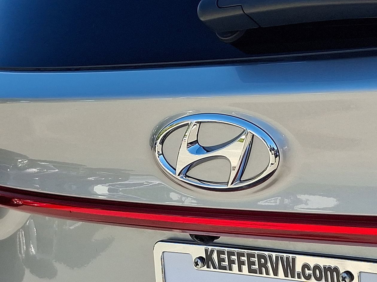 Used 2023 Hyundai Santa Fe Calligraphy FWD image 32