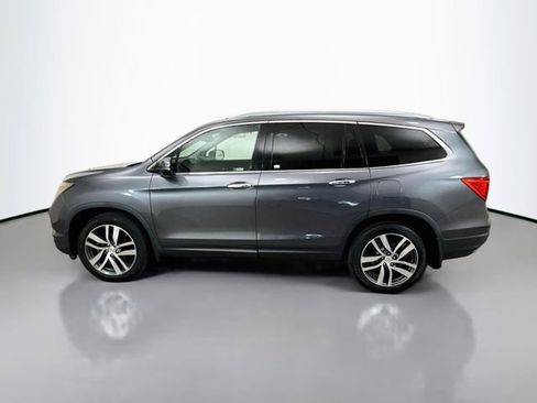 Used 2018 Honda Pilot Touring image 4