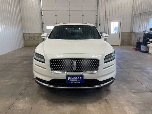 Used 2023 Lincoln Nautilus Reserve AWD/4WD image 8