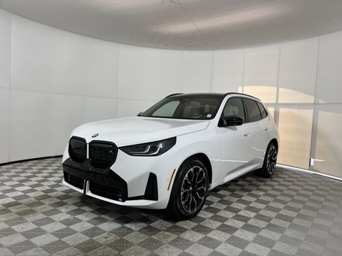 Used 2026 BMW X3 M50 w/ Premium Package image 3