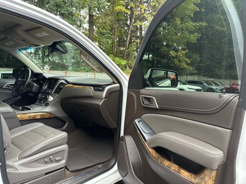 Used 2016 GMC Yukon Denali w/ Open Road Package image 11