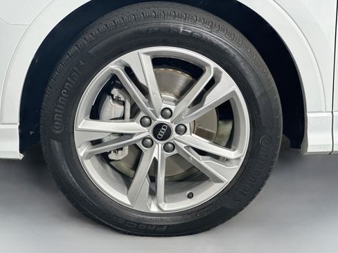 Used 2024 Audi Q3 2.0T Premium AWD/4WD image 11