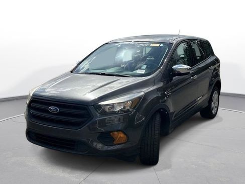 Used 2018 Ford Escape S image 2