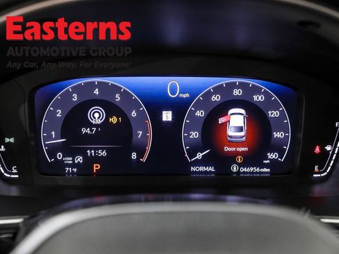 Used 2022 Honda Civic Touring image 17