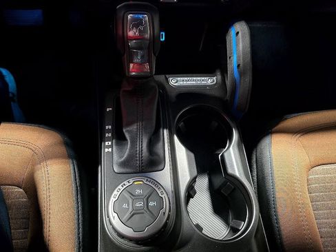 Used 2023 Ford Bronco Outer Banks image 24