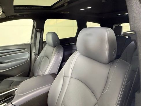 Used 2023 Buick Enclave Essence w/ Experience Buick Package image 6