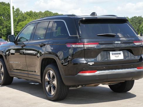 Used 2024 Jeep Grand Cherokee Limited 4xe AWD/4WD image 4