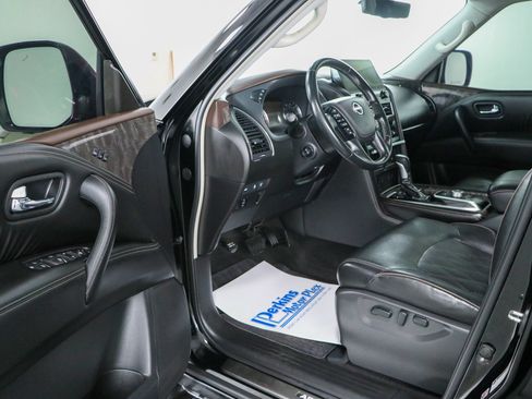 Used 2021 Nissan Armada Platinum RWD image 3