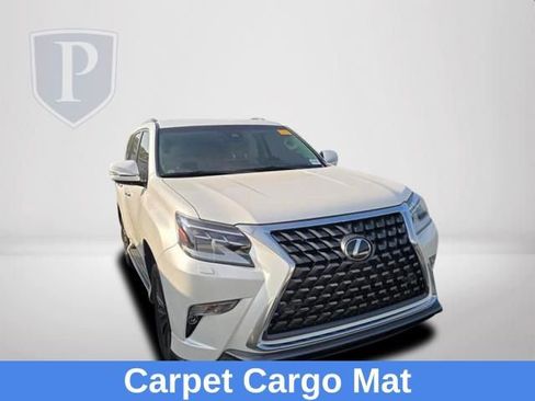 Used 2023 Lexus GX 460 Premium w/ Accessory Package AWD/4WD image 13