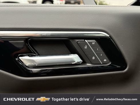 New 2026 Chevrolet Suburban LT RWD image 24