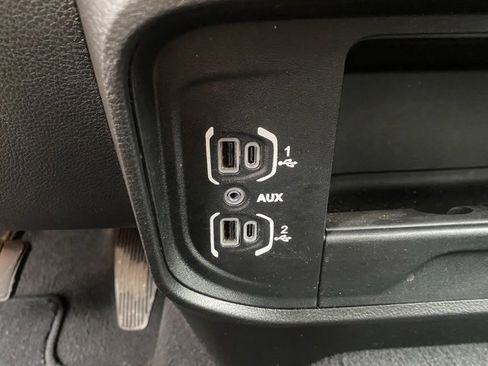 Used 2024 RAM 2500 Big Horn image 22