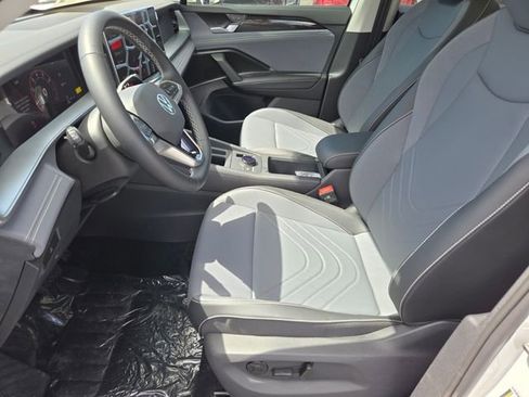 New 2026 Volkswagen Tiguan SE AWD/4WD image 6