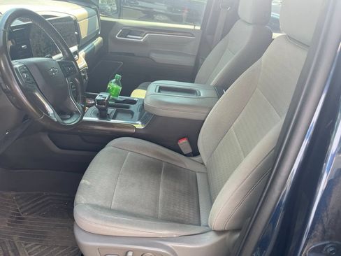 Used 2022 Chevrolet Silverado 1500 RST AWD/4WD image 8