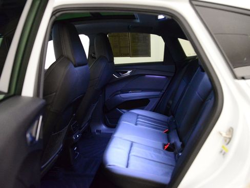 Certified 2023 Audi Q4 e-tron Premium Plus w/ Premium Plus image 11