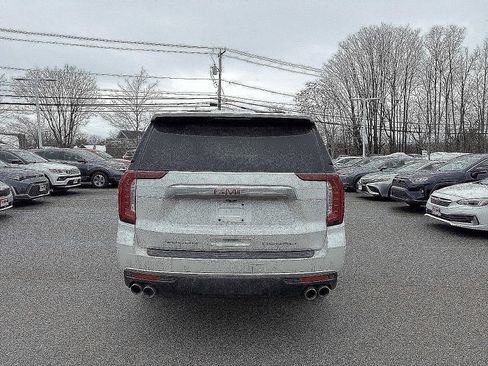 Used 2021 GMC Yukon XL Denali w/ Denali Ultimate Package image 9