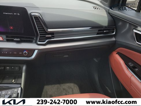 Certified 2025 Kia Sportage SX FWD image 17