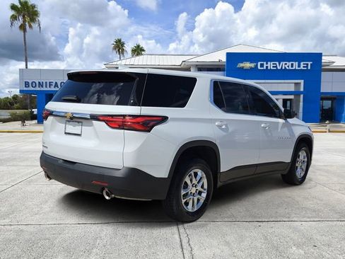 Used 2023 Chevrolet Traverse LS FWD image 4