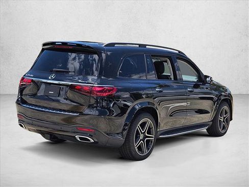 New 2026 Mercedes-Benz GLS 450 4MATIC image 2