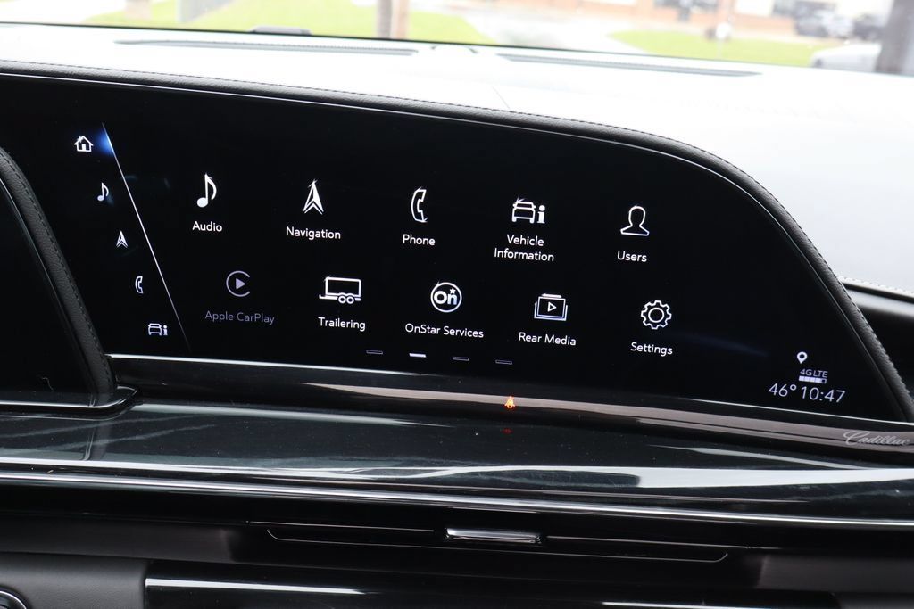 Used 2024 Cadillac Escalade ESV V AWD/4WD image 13