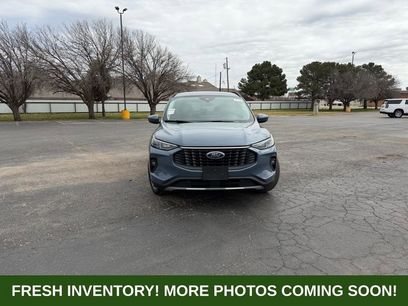 Used 2025 Ford Escape Platinum w/ Class II Trailer Tow Package