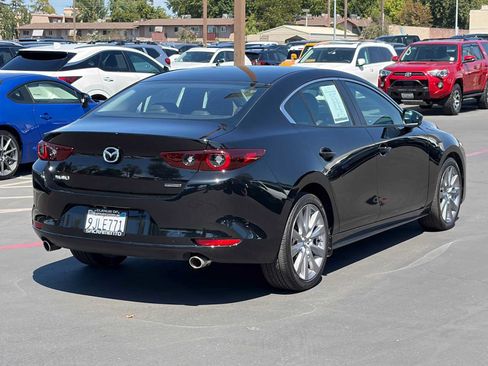 Used 2023 MAZDA MAZDA3 s FWD image 4