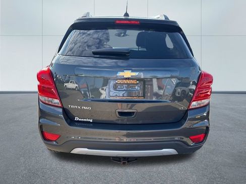 Used 2017 Chevrolet Trax LT w/ Sun & Sound Package AWD/4WD image 3