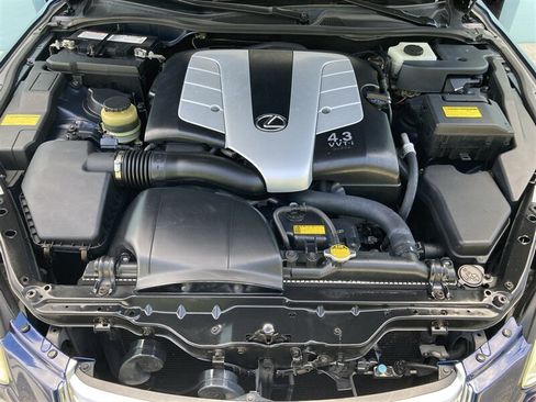 Used 2005 Lexus SC 430 Convertible RWD image 35