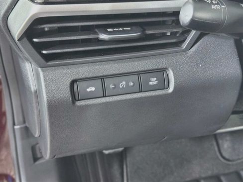 Used 2025 Nissan Altima 2.5 SV w/ SV Special Edition Package FWD image 8