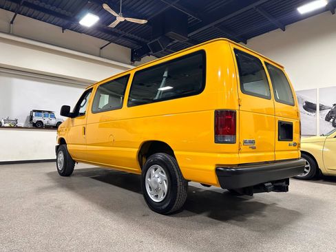 Used 2009 Ford E-150 and Econoline 150 Wagon image 13