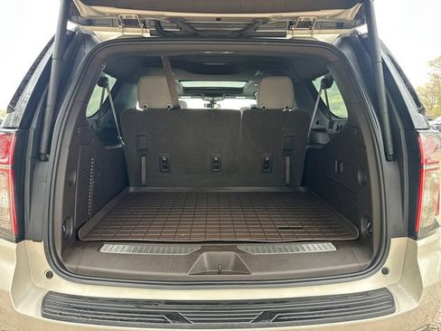 Used 2021 Chevrolet Suburban Z71 AWD/4WD image 13