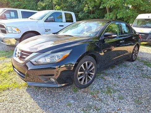 Used 2016 Nissan Altima 2.5 SL w/ 2.5 Technology w/LED Package FWD image 3
