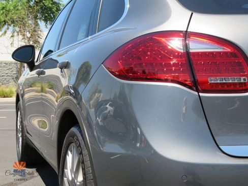Used 2013 Porsche Cayenne AWD/4WD image 25