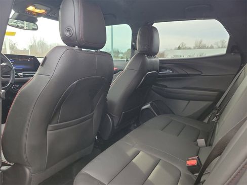 Used 2025 Chevrolet TrailBlazer RS w/ Convenience Package image 14