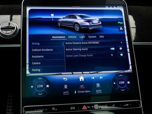 Used 2023 Mercedes-Benz S 500 4MATIC w/ AMG Line image 27