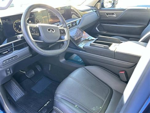 Certified 2025 INFINITI QX80 Sensory image 15