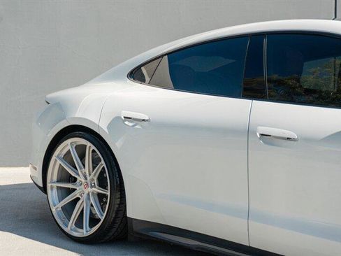 Used 2020 Porsche Taycan Turbo S image 33