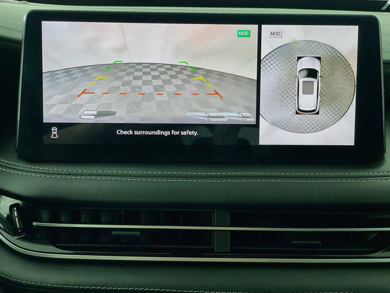 Used 2023 INFINITI QX60 Sensory w/ Vision Package AWD/4WD image 17