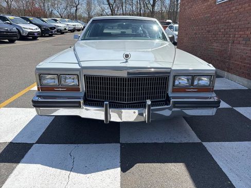 Used 1989 Cadillac Brougham image 6