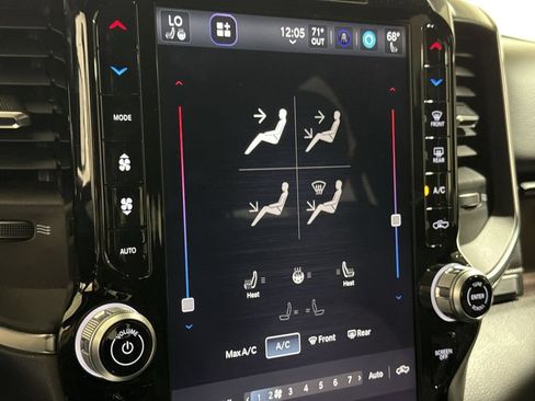 Used 2025 RAM 1500 Big Horn RWD image 17