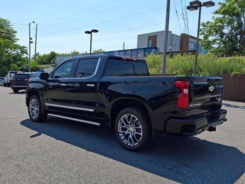 Certified 2026 Chevrolet Silverado 1500 High Country AWD/4WD image 4