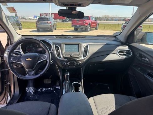 Used 2018 Chevrolet Equinox LT image 25