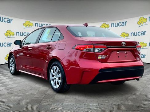 Used 2021 Toyota Corolla LE image 4