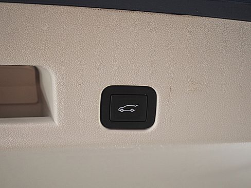 Used 2024 GMC Acadia Denali w/ Super Cruise Package image 19