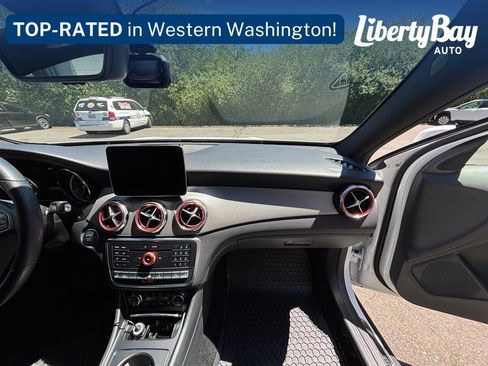 Used 2019 Mercedes-Benz GLA 250 4MATIC image 23