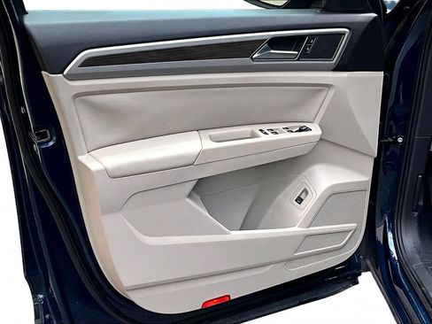 Used 2019 Volkswagen Atlas SE FWD image 22