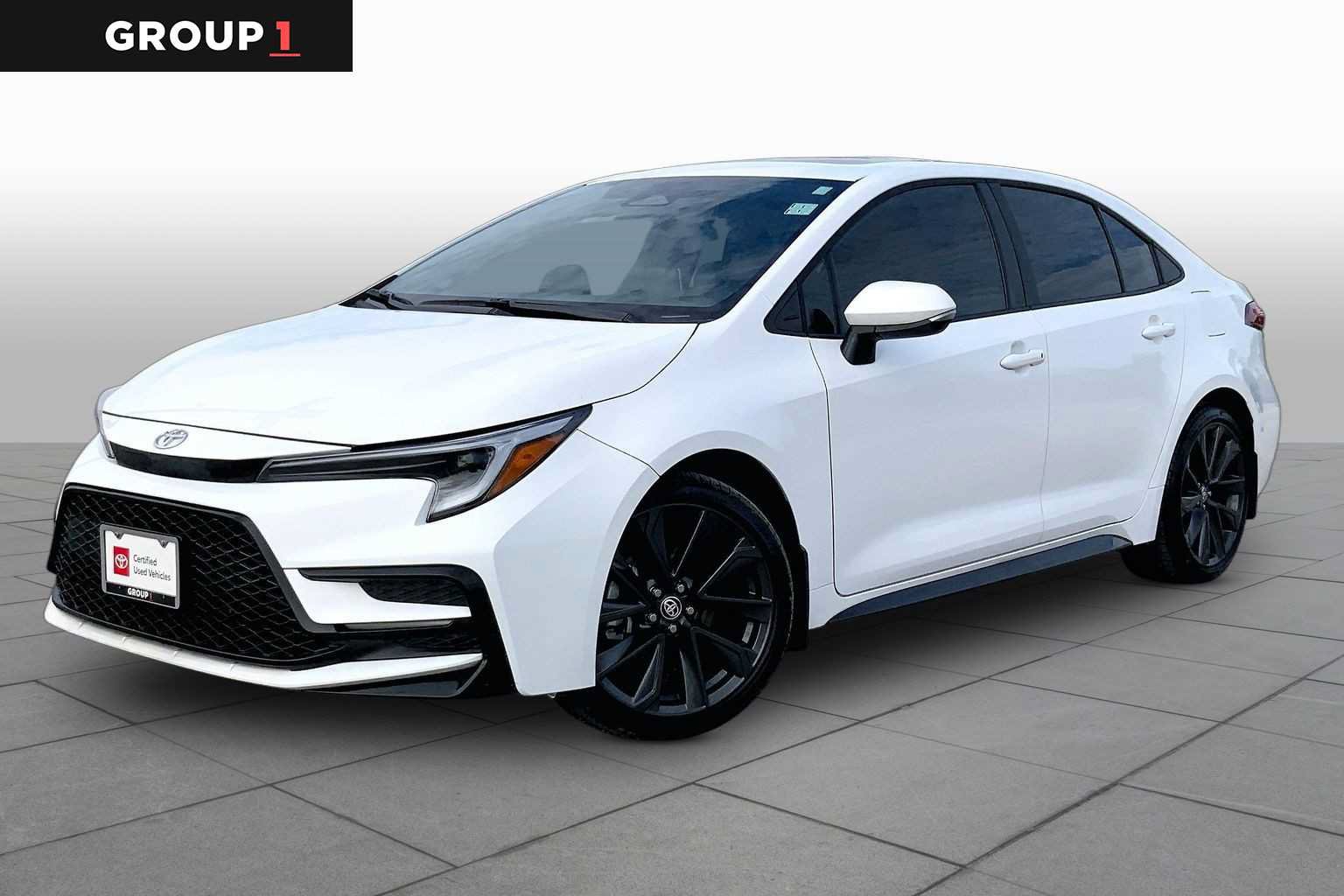 Used 2026 Toyota Corolla XSE FWD image 1