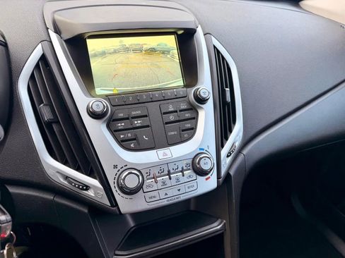 Used 2017 GMC Terrain SLE image 12